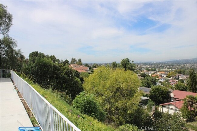 Building Photo - 761 W Country Hills Dr