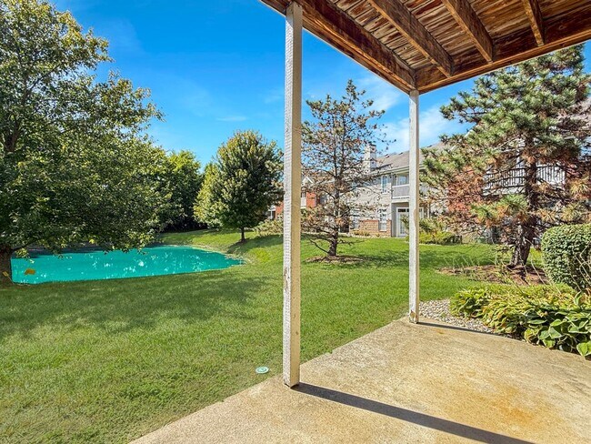 Building Photo - Grand Lakeside Escape: Spacious 3-Bedroom ...