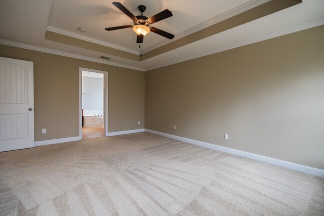 Building Photo - 157 Outpost Trl