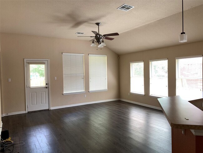 Building Photo - 1480 Stone Rim Loop