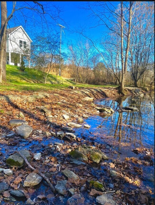 Building Photo - The Villages at Bear Creek 2 Bedroom Townh...