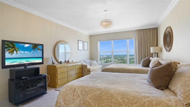 Building Photo - 3750 Galt Ocean Dr