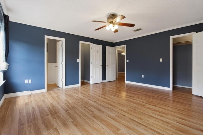 Building Photo - 4799 Coronado Cir