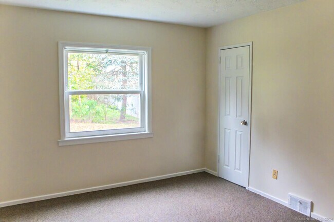 Building Photo - 208 Buena Vista Ave