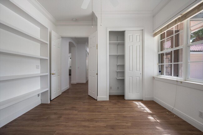 Building Photo - 9150 Bay Harbour Cir