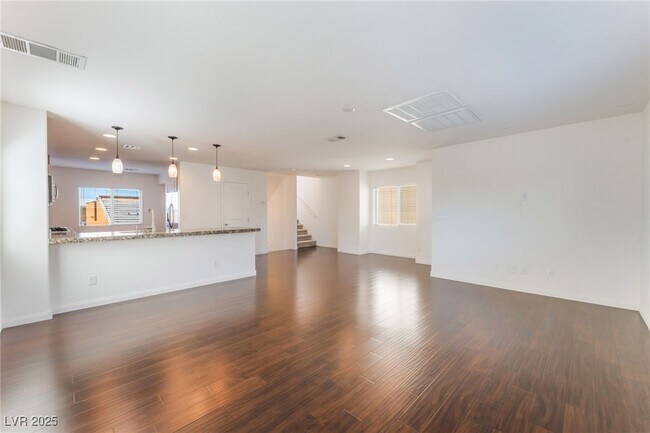 Building Photo - 10529 Headwind Ave