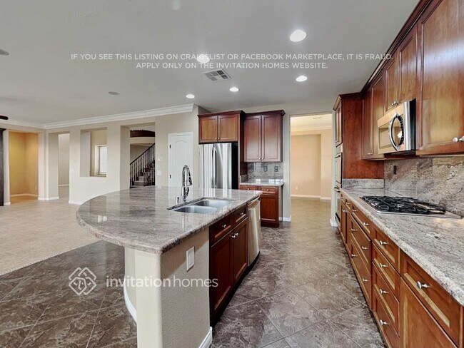 Building Photo - 9203 Bronze River Ave