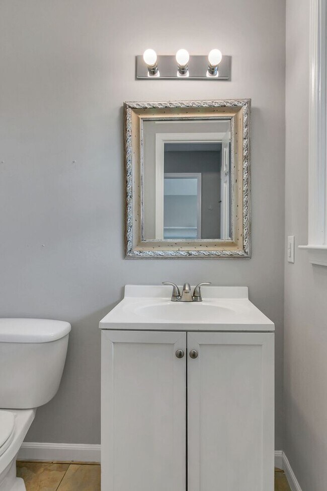 Building Photo - 900 Cimarron Ct