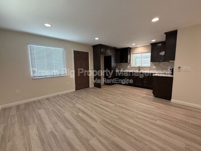 Building Photo - 3556 Harrison St