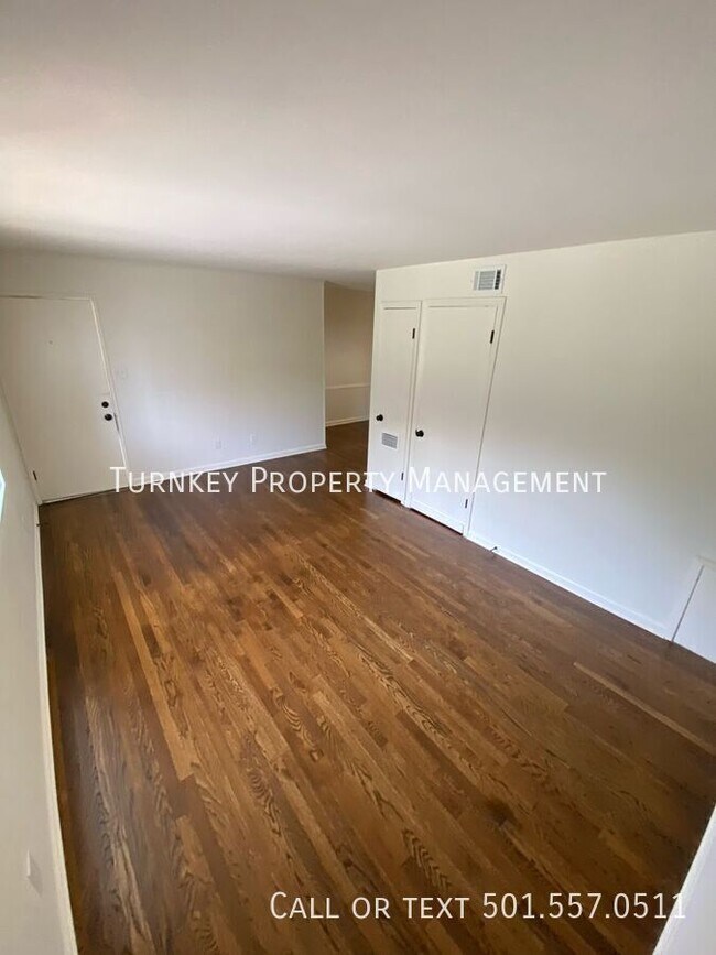 Building Photo - 623 Sherman St