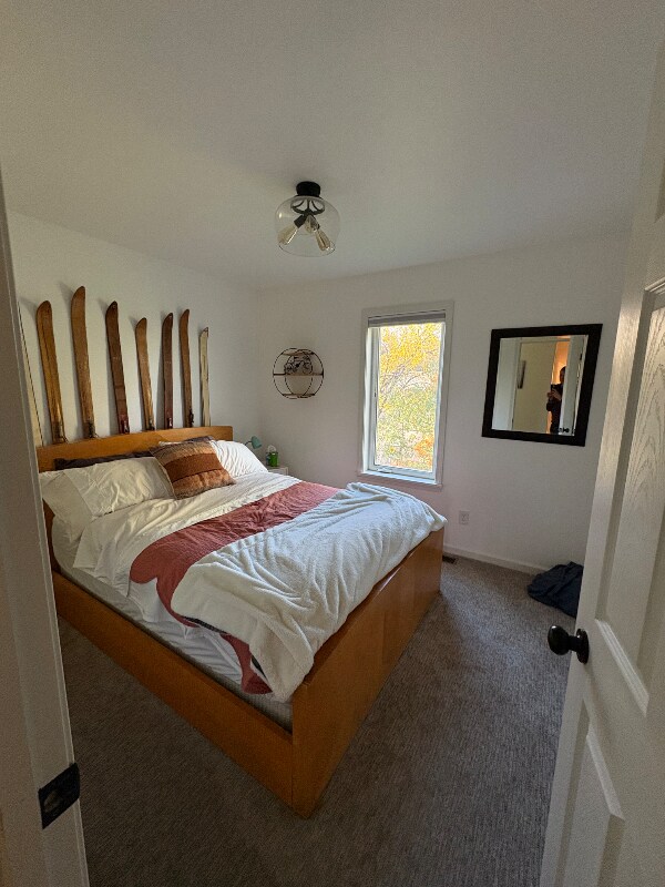 Building Photo - 2709 Goldenrod Ln