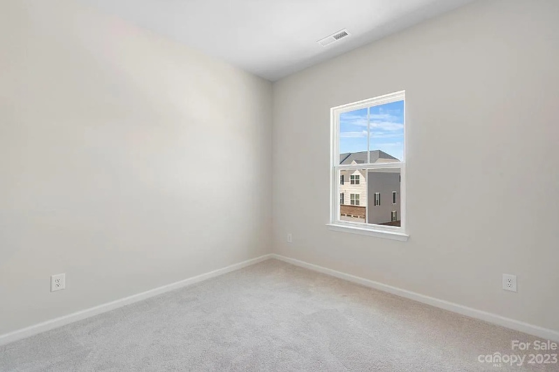 Building Photo - 2523 Grantham Place Dr