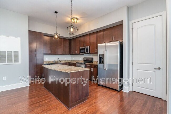 Building Photo - 4625 Piedmont Row Dr