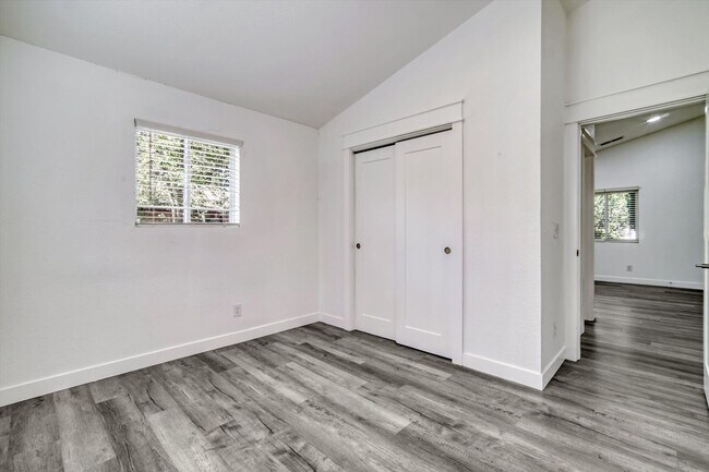 Building Photo - Charming Olde Town Arvada Home!