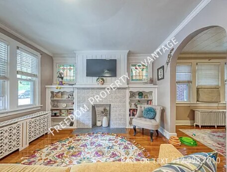 Building Photo - 228 Lavina Ave