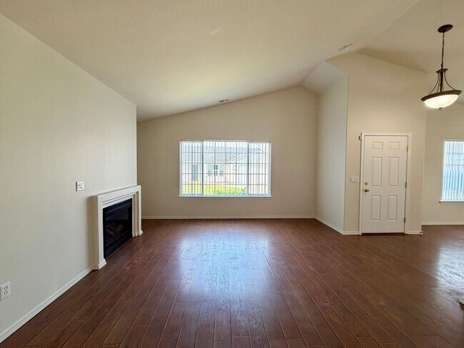 Building Photo - Kennewick Location on Quiet Cul-de-Sac! 3 bed, 2 ba