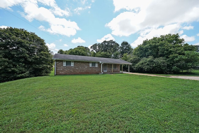 Primary Photo - 3/1 ranch home on 4 acres