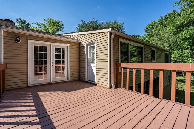Building Photo - 2843 Pine Meadow Dr