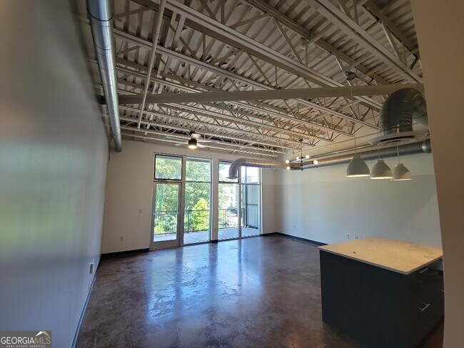 Building Photo - 5200 Peachtree Rd