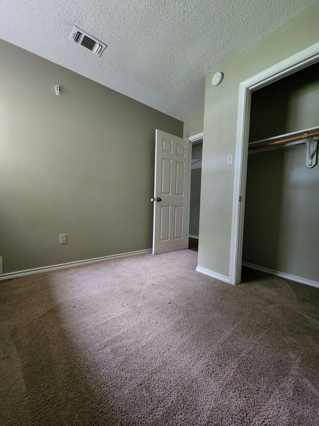 Building Photo - Recently remodeled 3 bedroom, 2 bath brick home