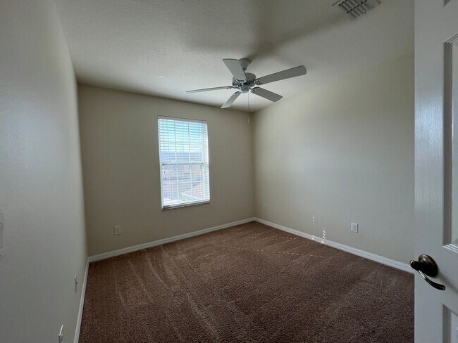 Building Photo - 3/2 Townhome at Water's Edge in Lake Nona