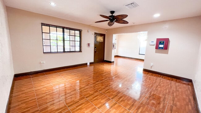 Building Photo - 12255 NW Miami Ct