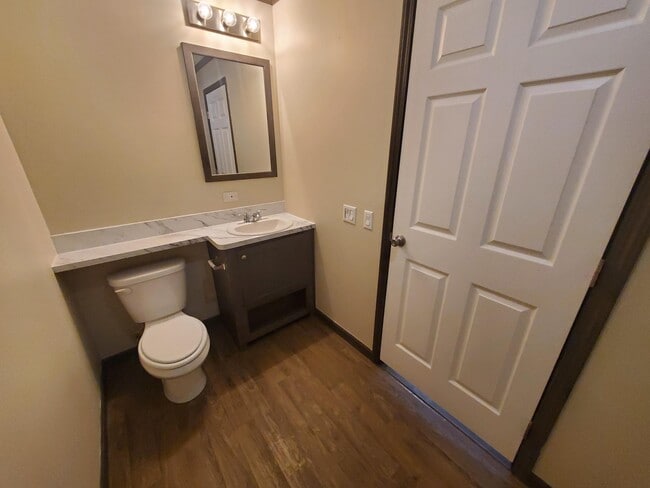 Building Photo - 3 Mockingbird Hill Dr