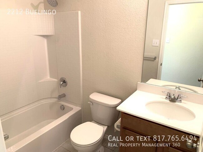 Building Photo - 2212 Buelingo-