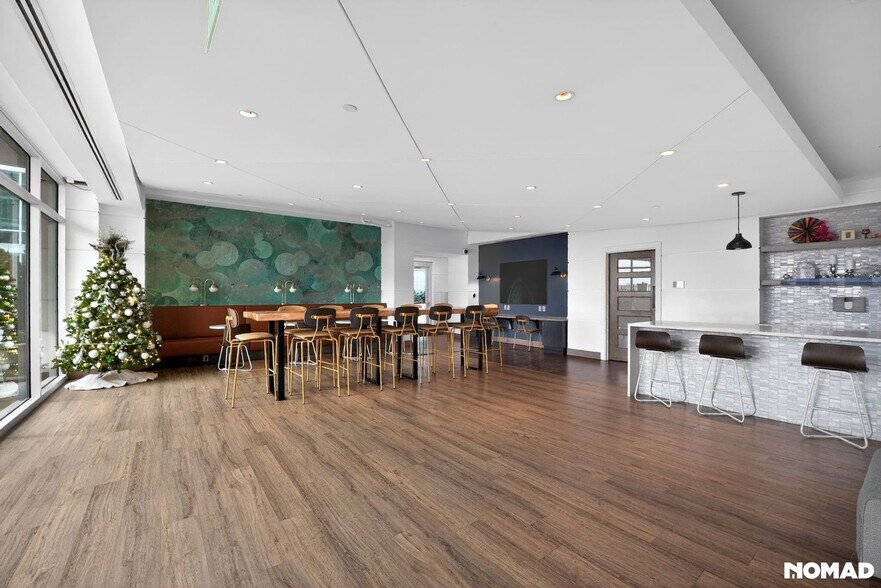 Building Photo - 943 Peachtree St NE