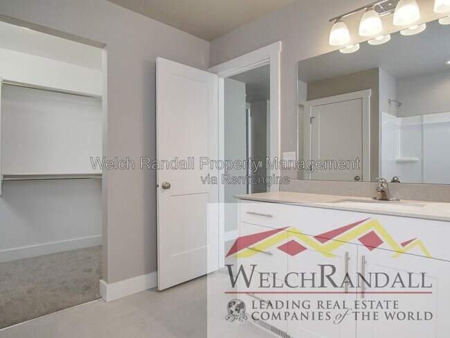 Building Photo - 2643 S 2300 W St