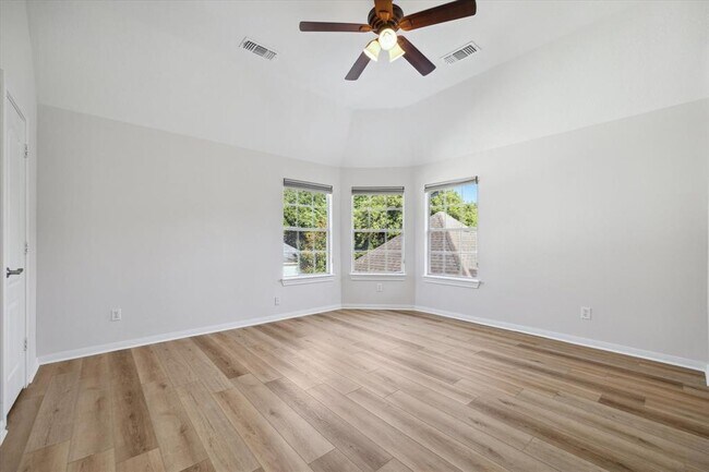 Building Photo - 30 Watermill Pl