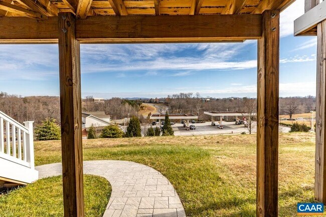 Building Photo - 2033 Elm Tree Ct