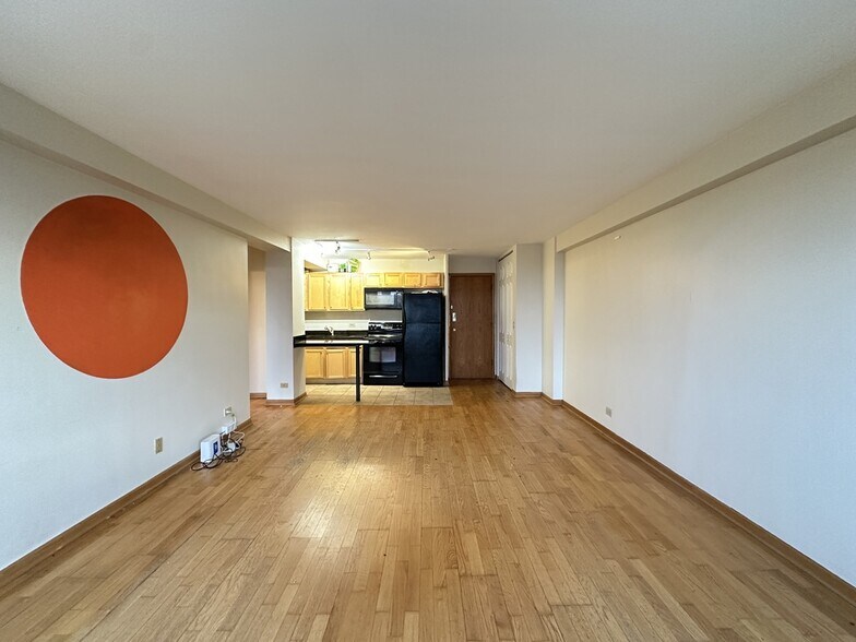 Building Photo - 4180 N Marine Dr