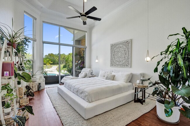 Building Photo - 11515 NW 75th Manor