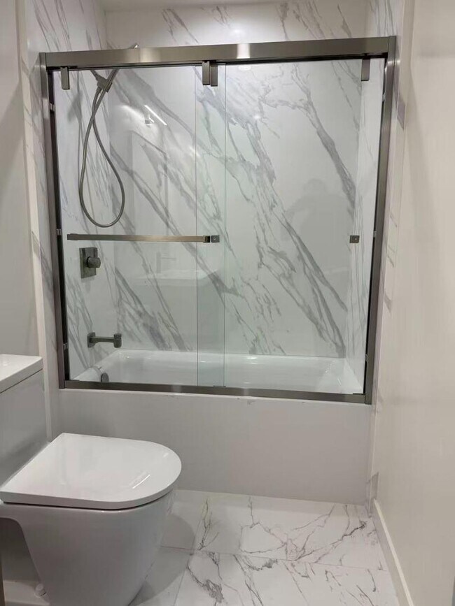 Building Photo - 928 Wright Ave