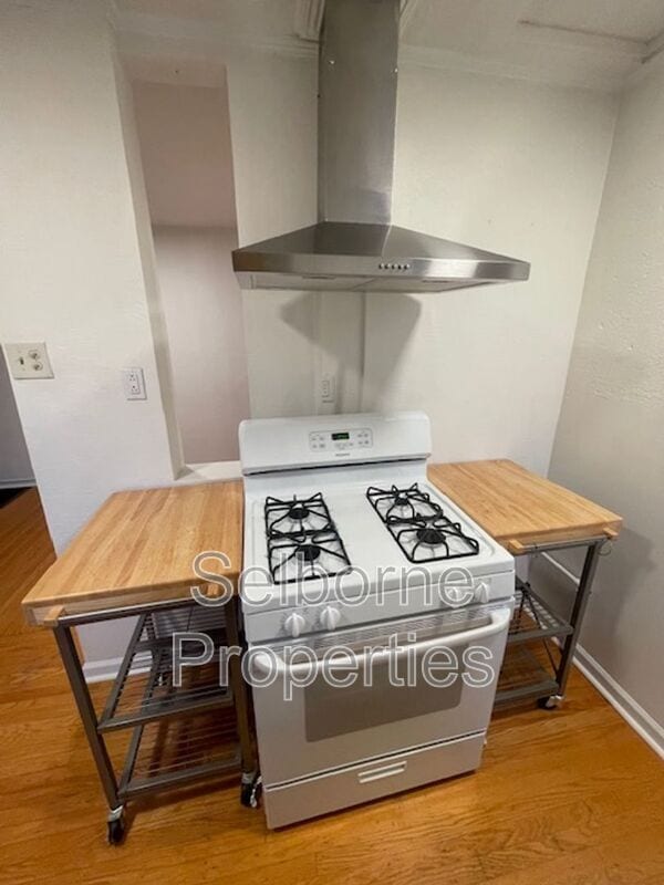 Building Photo - 624 Valle Vista Ave