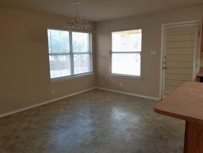 Building Photo - 306 Bright Chase