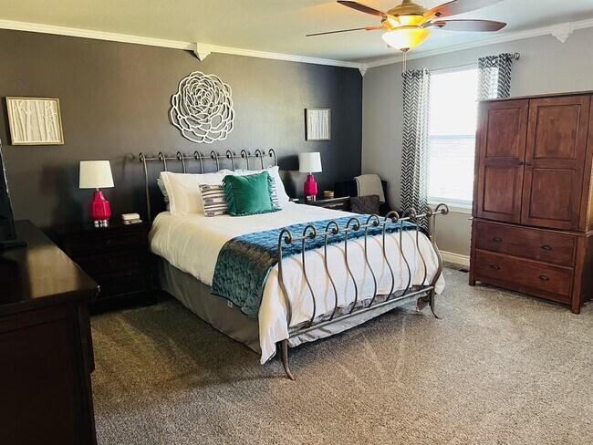 Building Photo - 3112 Rock Creek Dr