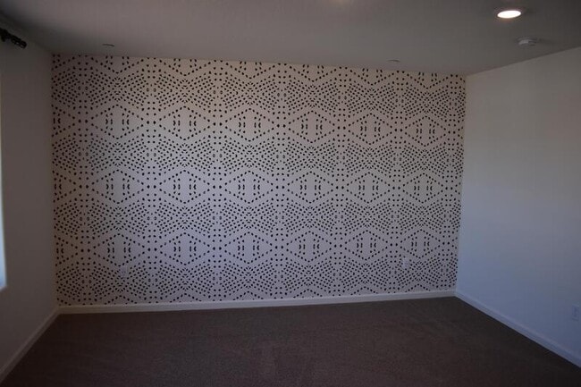 Building Photo - 703 Irma Dr