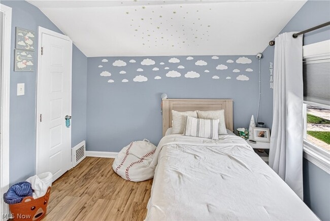 Building Photo - 10903 Parkhurst Dr