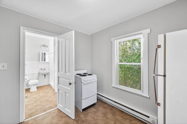 Building Photo - 959 Earl St