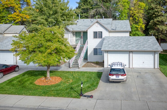 Building Photo - 1438 N Bluff Pl