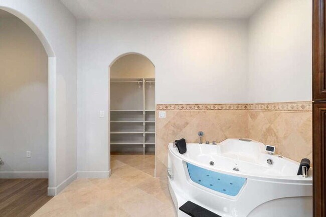 Building Photo - 36648 N 27th Ave