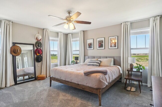 Building Photo - "Spacious 4-Bedroom Retreat with 2.5 Baths in Reunion!"