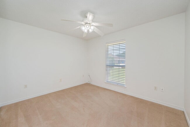 Building Photo - 9750 Parker Lake Cir