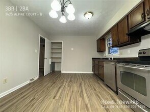 Building Photo - 3425 Alpine Ct