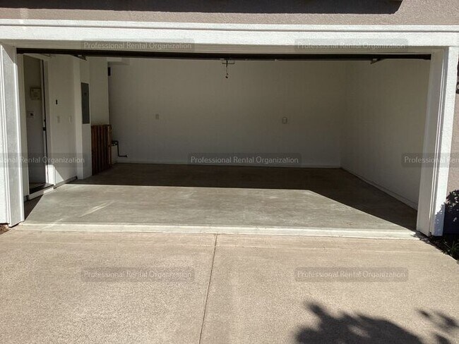 Building Photo - One of Napa's Finest Christopherson homes in great neighborhood