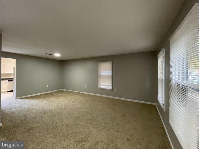 Building Photo - 14262 Heritage Crossing Ln