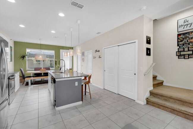 Building Photo - 5120 Caspian St