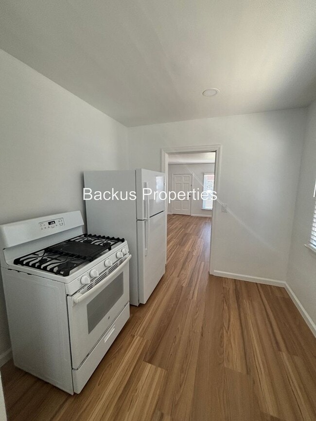 Building Photo - Newly remodeled cottage in South Salinas